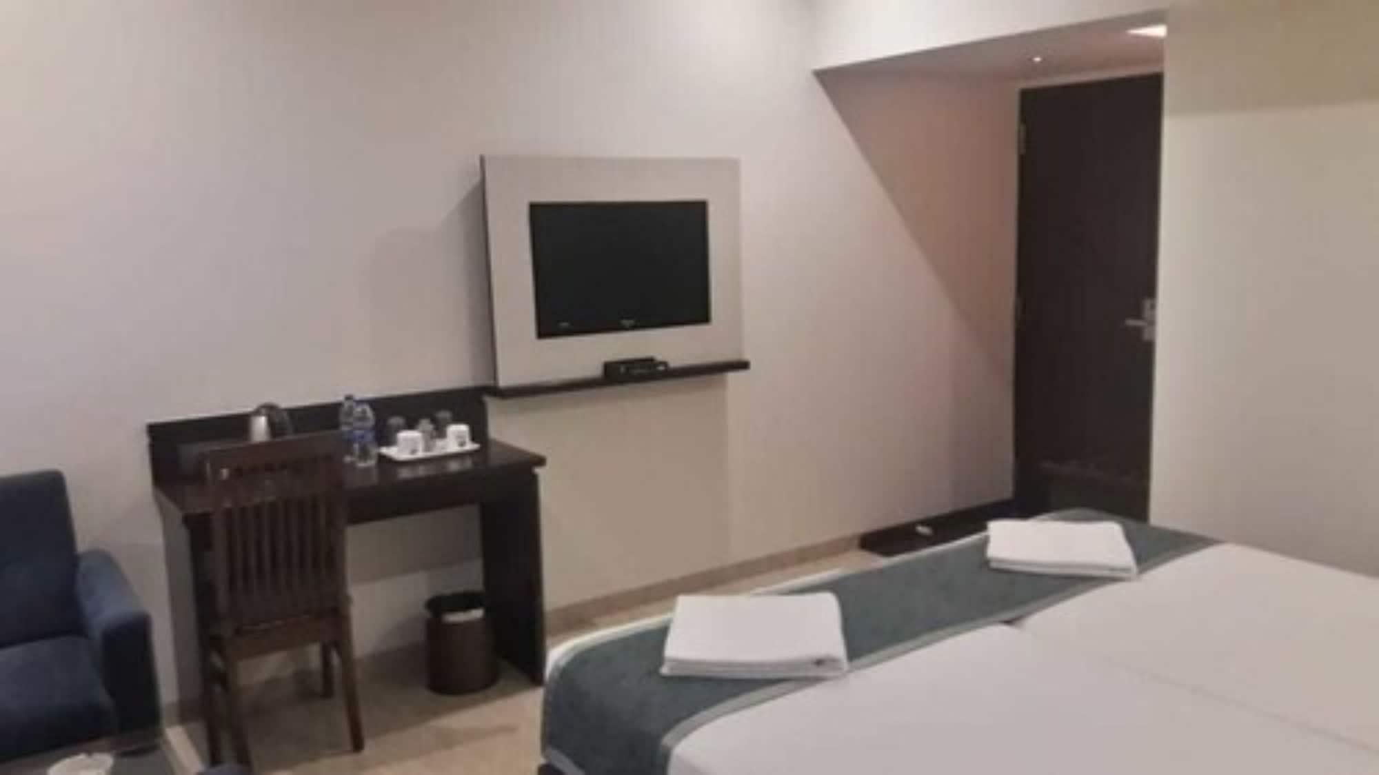 Hotel Le Grande - Mumbai International Airport Exteriör bild