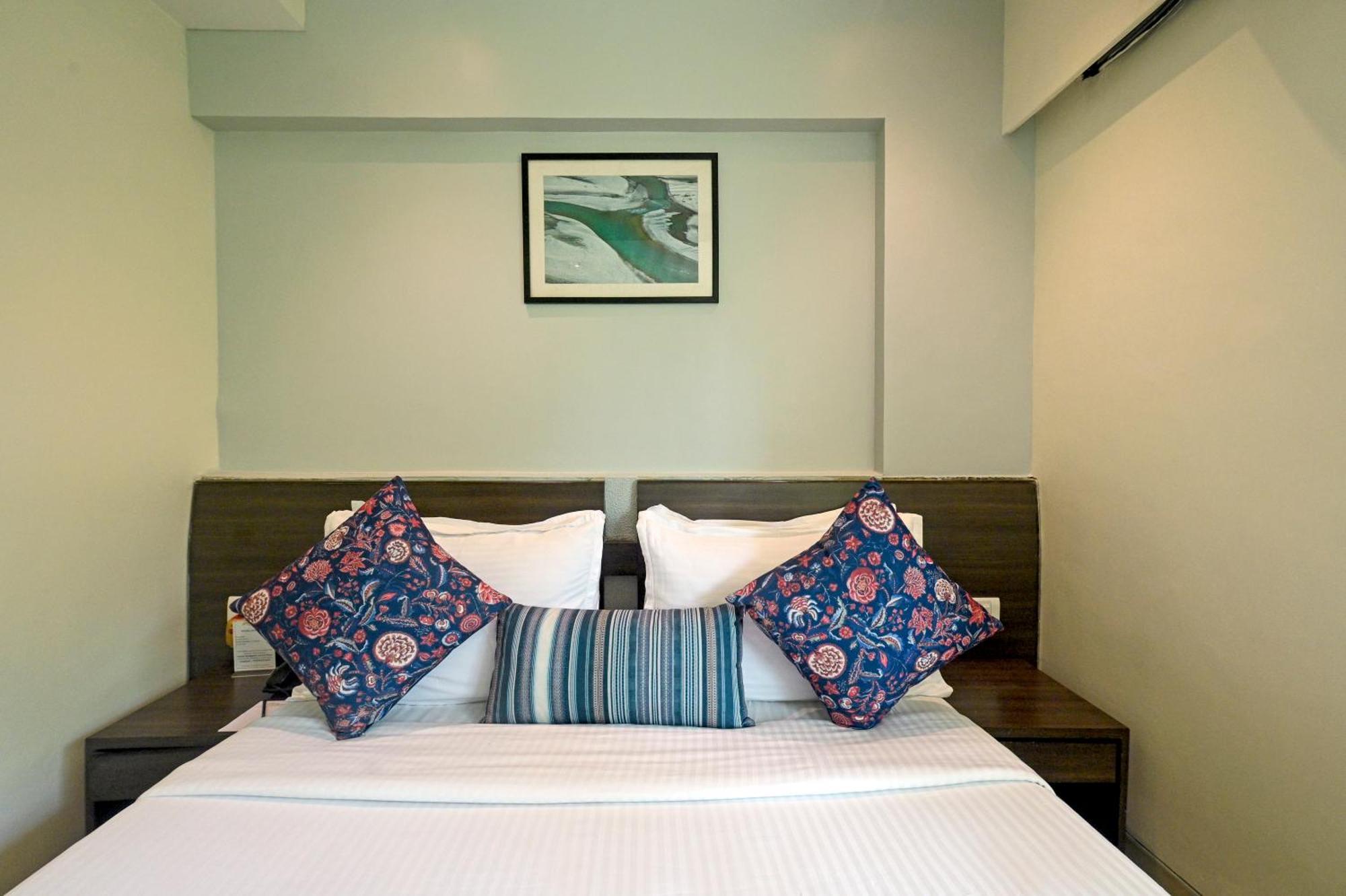 Hotel Le Grande - Mumbai International Airport Exteriör bild
