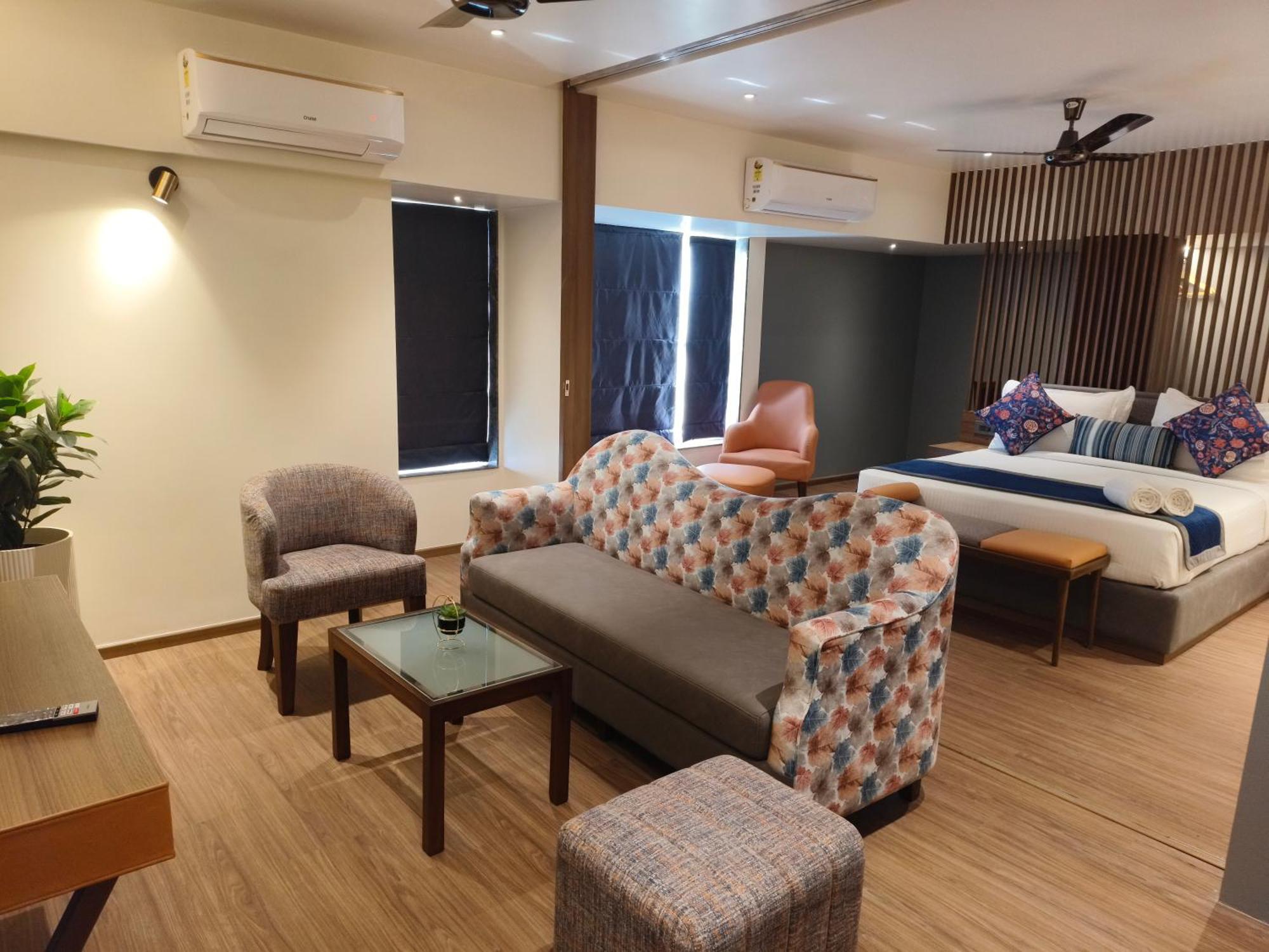 Hotel Le Grande - Mumbai International Airport Exteriör bild