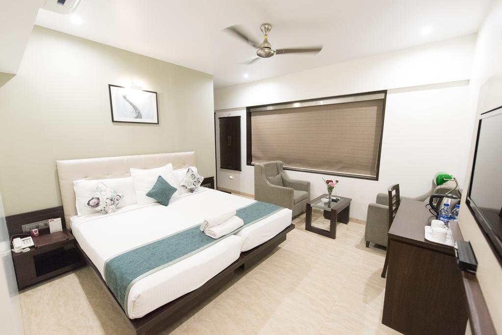Hotel Le Grande - Mumbai International Airport Exteriör bild