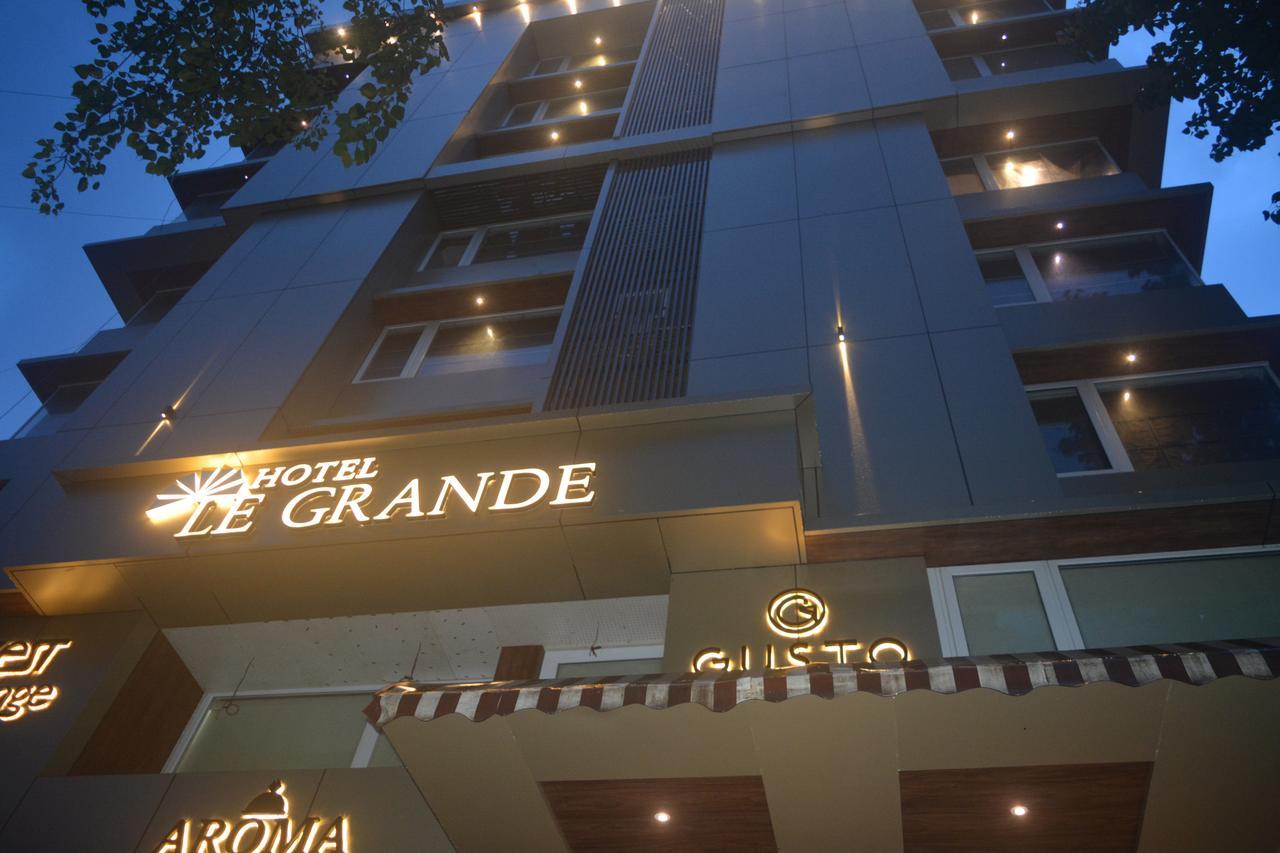 Hotel Le Grande - Mumbai International Airport Exteriör bild